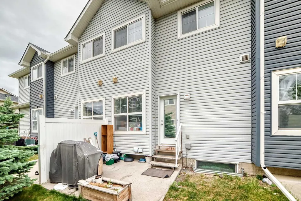 111 Tarawood Lane NE Calgary AB T3J 0B9
