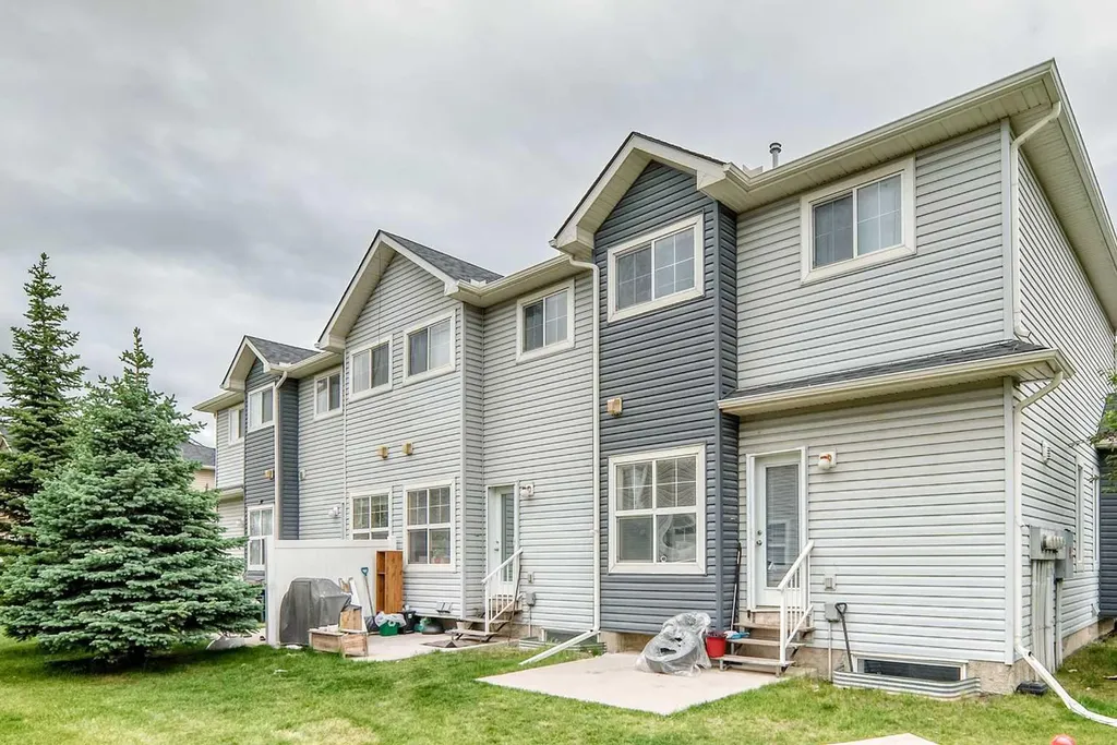 111 Tarawood Lane NE Calgary AB T3J 0B9