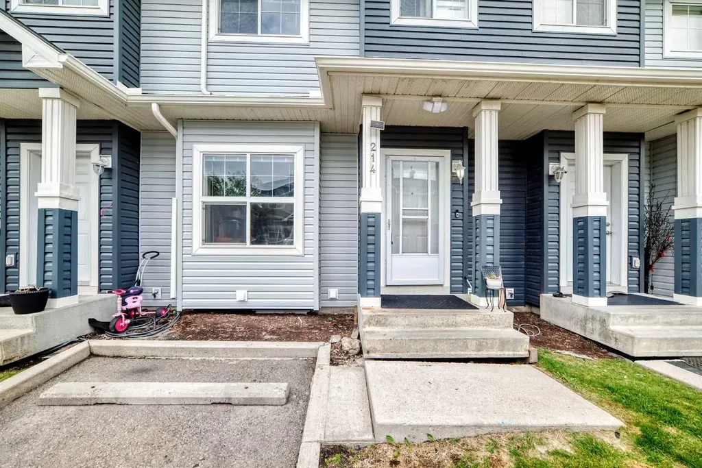 111 Tarawood Lane NE Calgary AB T3J 0B9