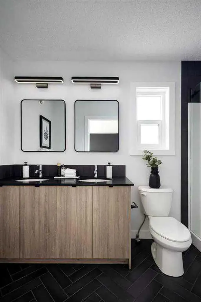 18 Creekview Avenue SW Calgary AB T2C6M1