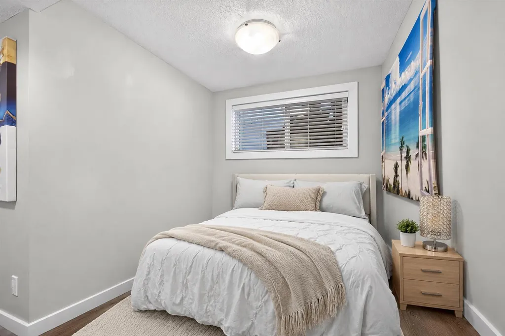 2815 17 Street SW Calgary AB T2T 6T5
