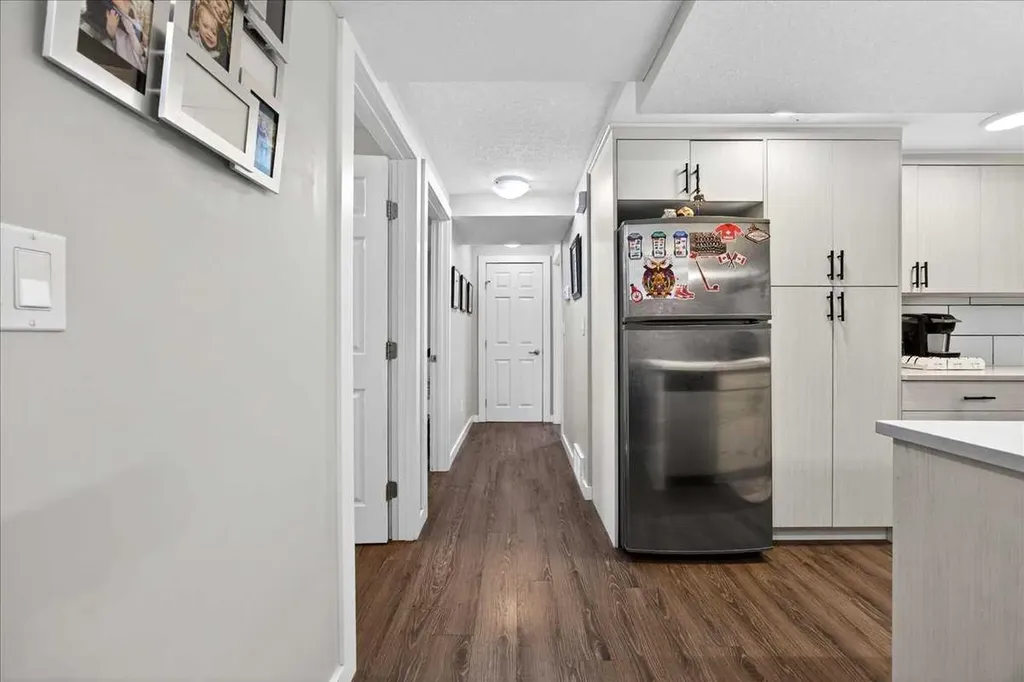 2815 17 Street SW Calgary AB T2T 6T5