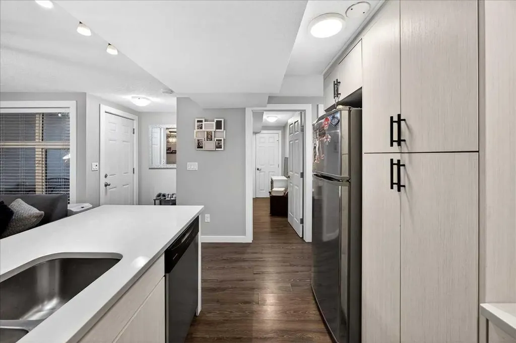 2815 17 Street SW Calgary AB T2T 6T5