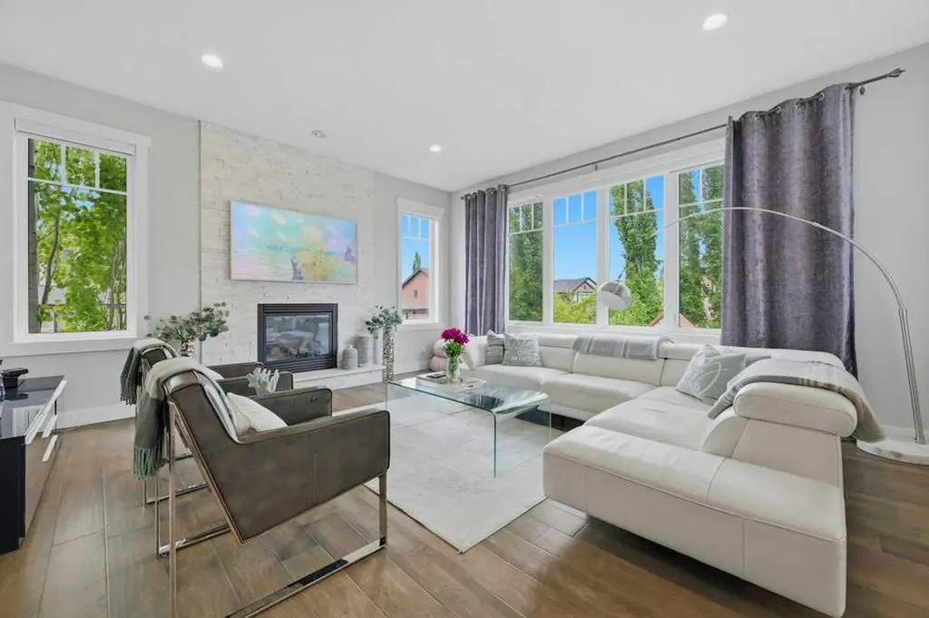 73 Westpark Crescent SW Calgary AB T3H 0C2