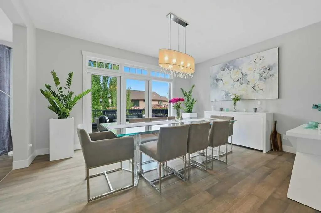 73 Westpark Crescent SW Calgary AB T3H 0C2