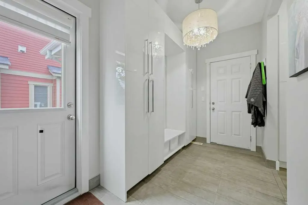 73 Westpark Crescent SW Calgary AB T3H 0C2