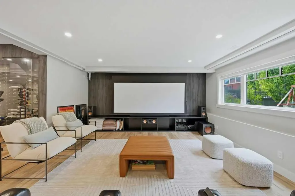 73 Westpark Crescent SW Calgary AB T3H 0C2