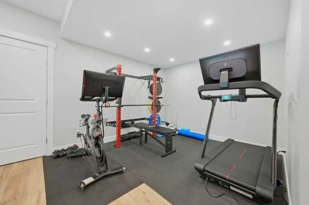 73 Westpark Crescent SW Calgary AB T3H 0C2
