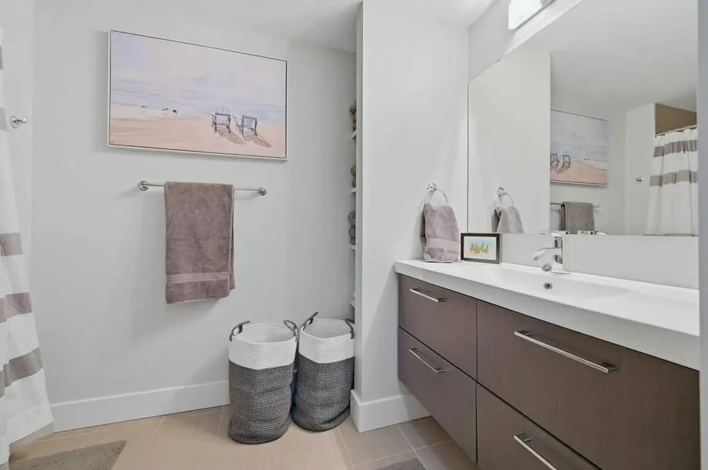 73 Westpark Crescent SW Calgary AB T3H 0C2