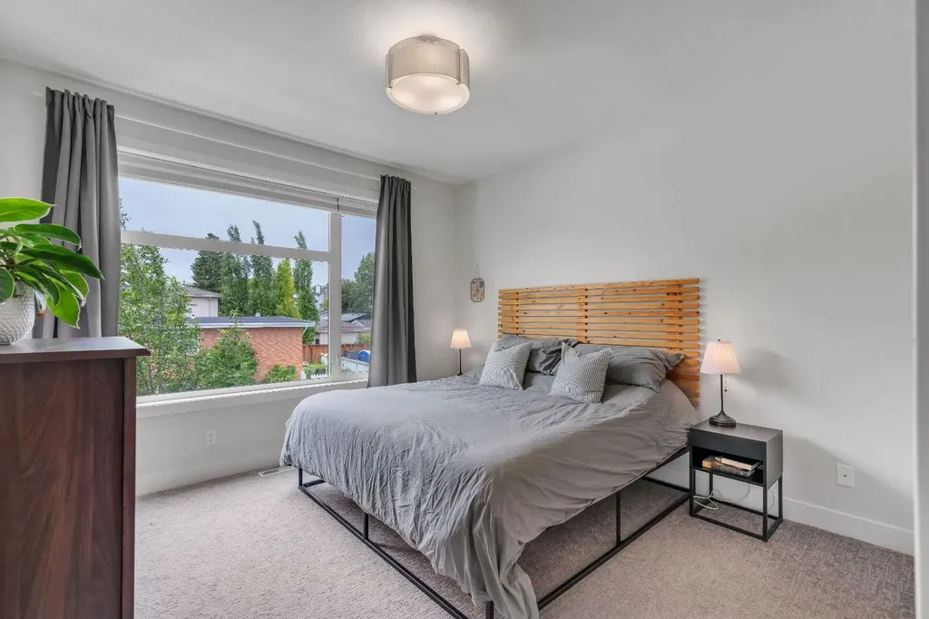 3252 18 Street SW Calgary AB T2T 1W2