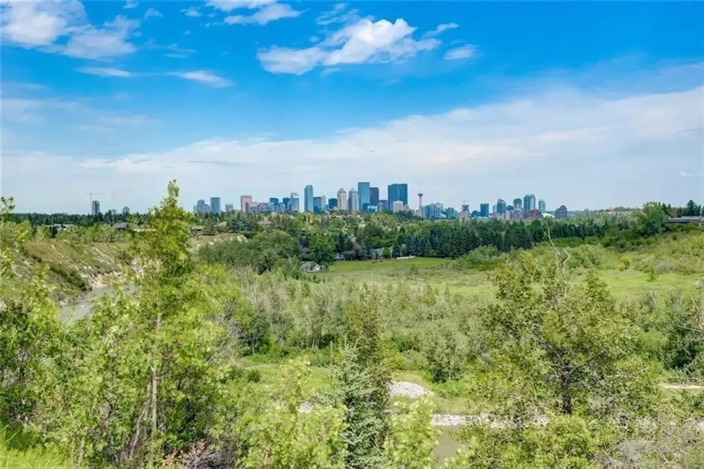 3252 18 Street SW Calgary AB T2T 1W2