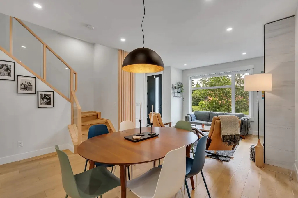 3252 18 Street SW Calgary AB T2T 1W2