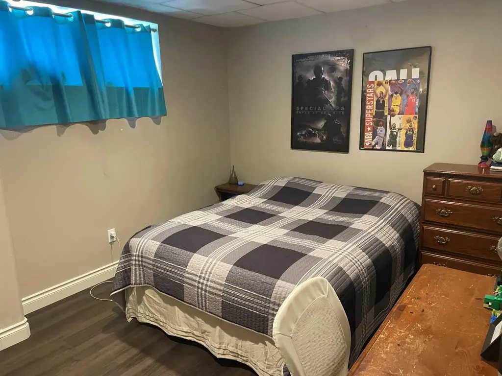 18 Park Point Whitecourt AB T7S 1W9