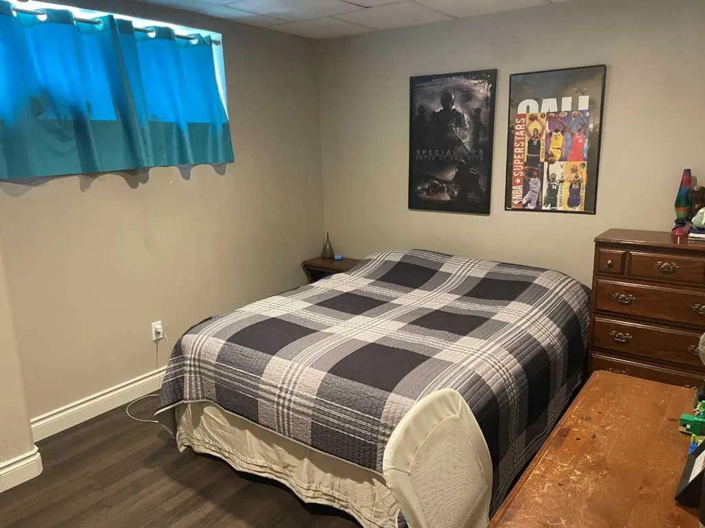 18 Park Point Whitecourt AB T7S 1W9