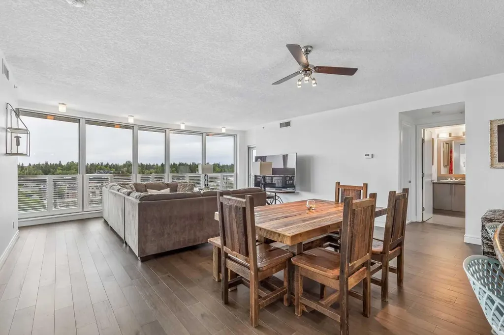 817 15 Avenue SW Calgary AB T2R0H8