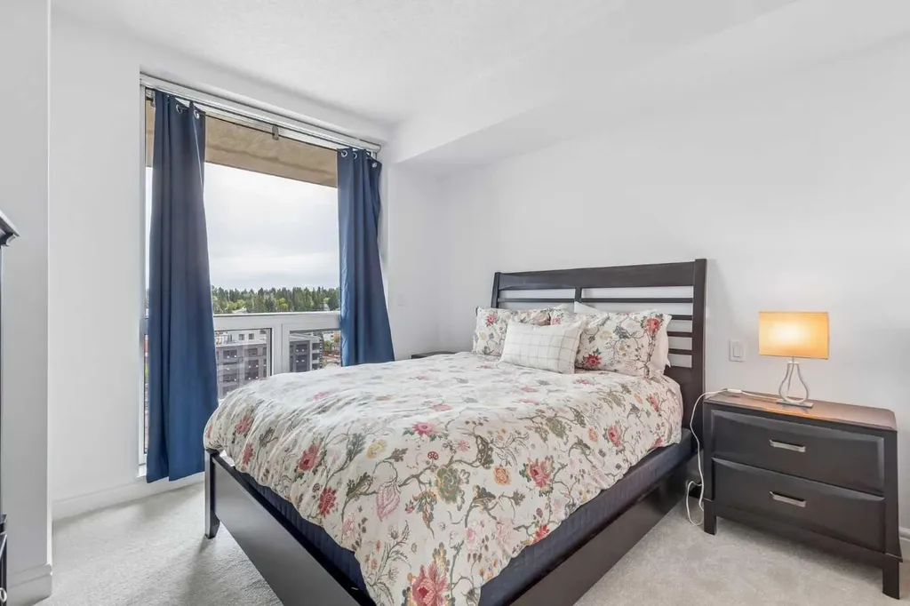 817 15 Avenue SW Calgary AB T2R0H8