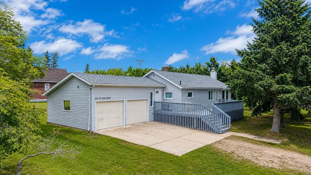 3RD Avenue East St. Walburg SK S0M2T0