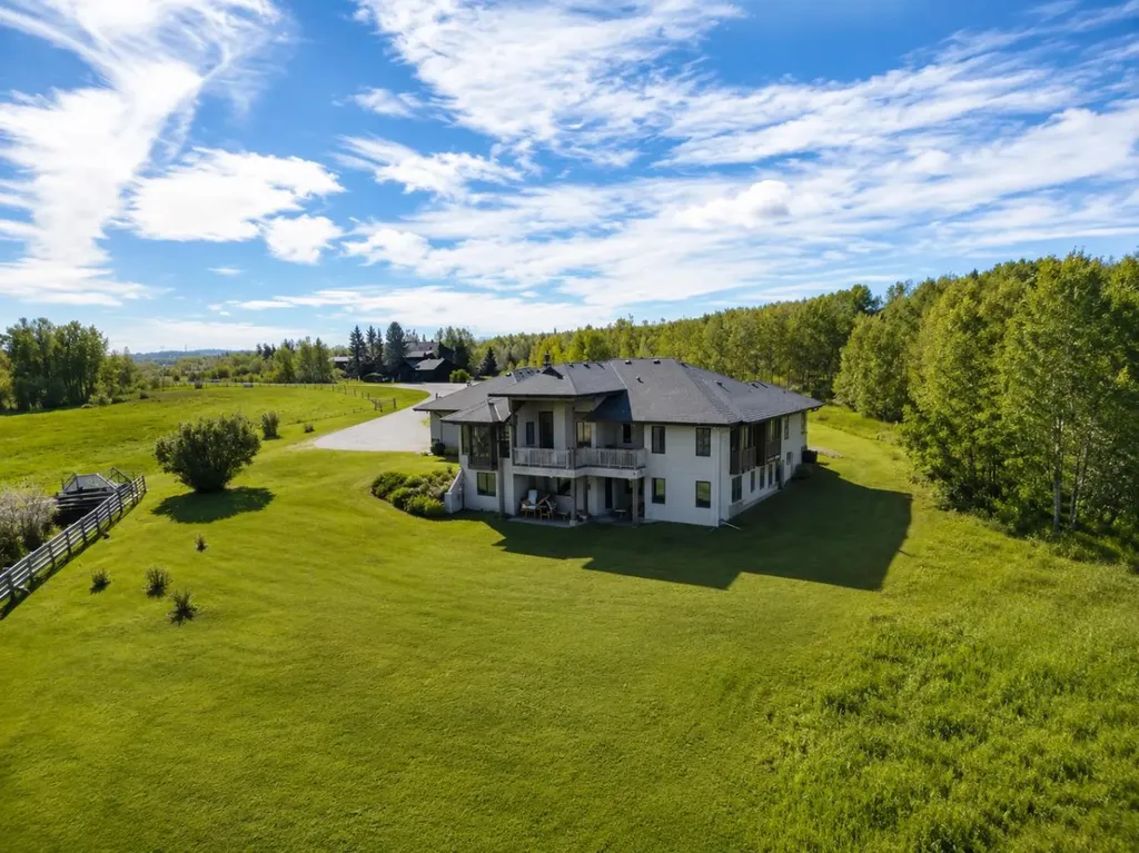 30124 Bunny Hollow Drive Rural Rocky View County AB t3r 1h6