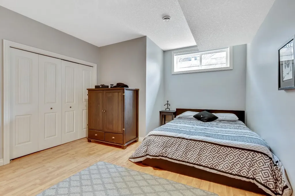 121 Cimarron Park Circle Okotoks AB T1S 2H5