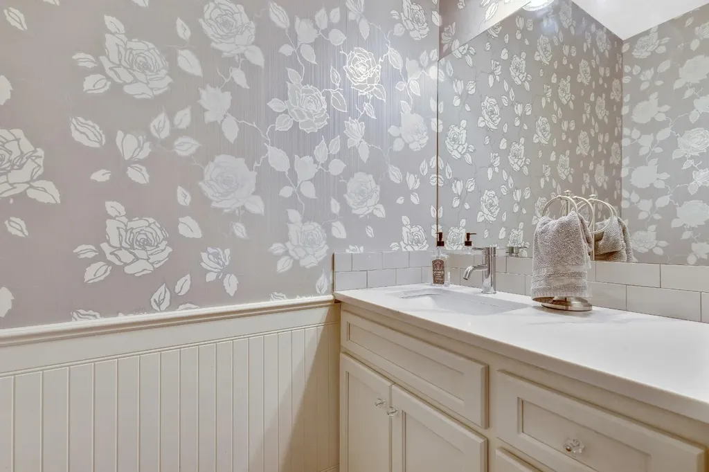 121 Cimarron Park Circle Okotoks AB T1S 2H5