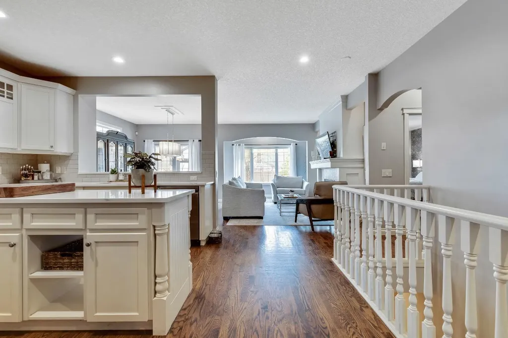 121 Cimarron Park Circle Okotoks AB T1S 2H5