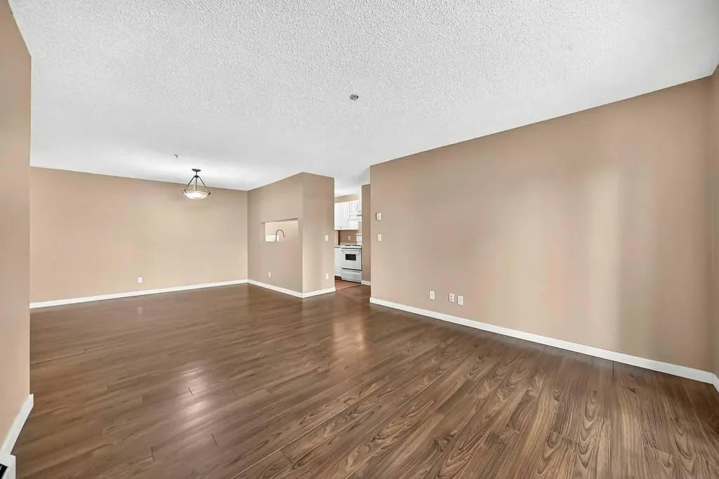 6224 17 Avenue SE Calgary AB T2A7X8
