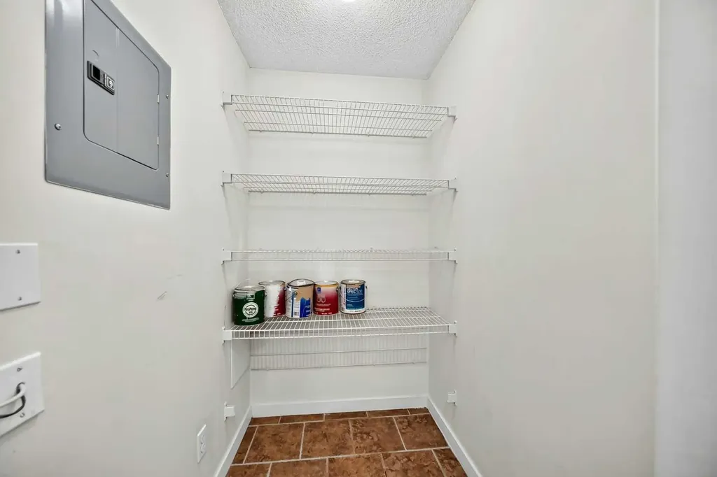 6224 17 Avenue SE Calgary AB T2A7X8