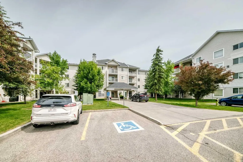 6224 17 Avenue SE Calgary AB T2A7X8