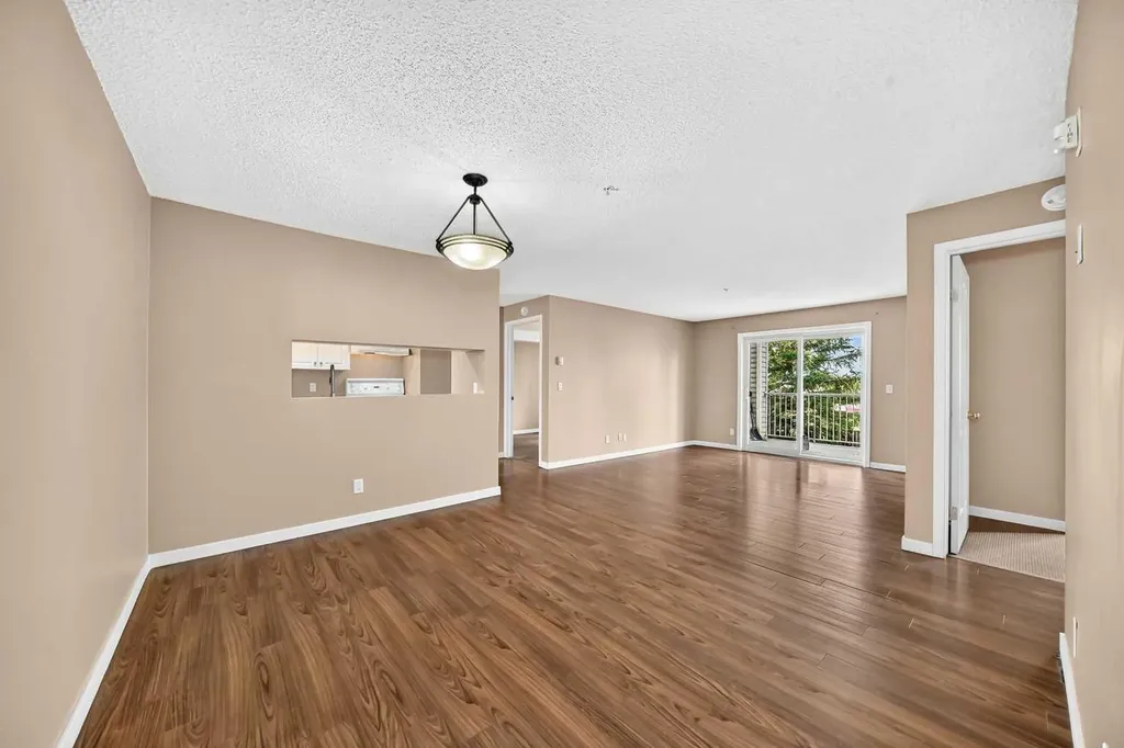 6224 17 Avenue SE Calgary AB T2A7X8