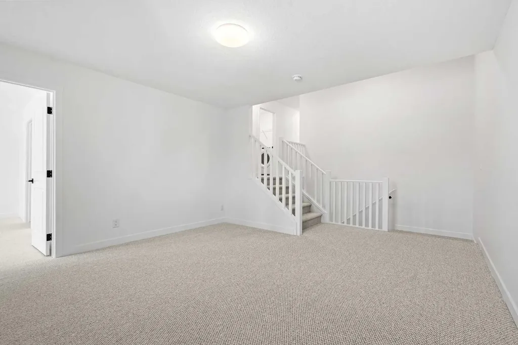 302 Baneberry Way SW Airdrie AB T4B 5R9