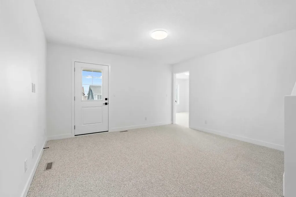 302 Baneberry Way SW Airdrie AB T4B 5R9