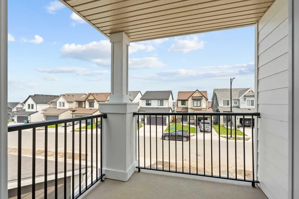 302 Baneberry Way SW Airdrie AB T4B 5R9