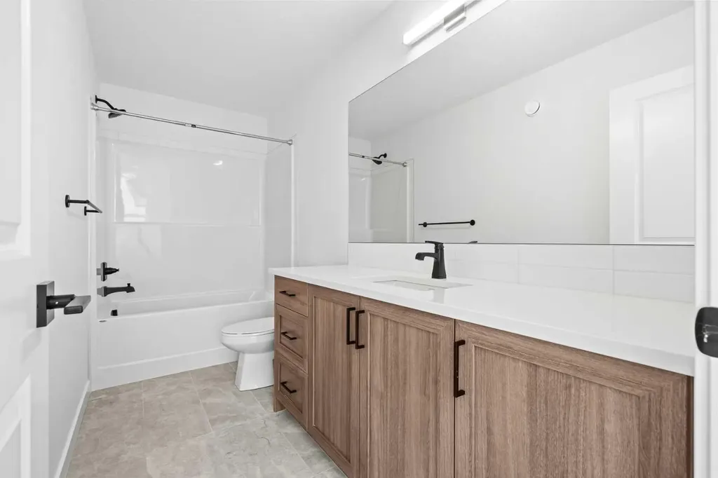 302 Baneberry Way SW Airdrie AB T4B 5R9