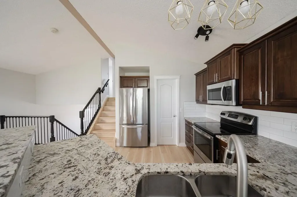 124 Archibald Close Fort Mcmurray AB T9K 2P3
