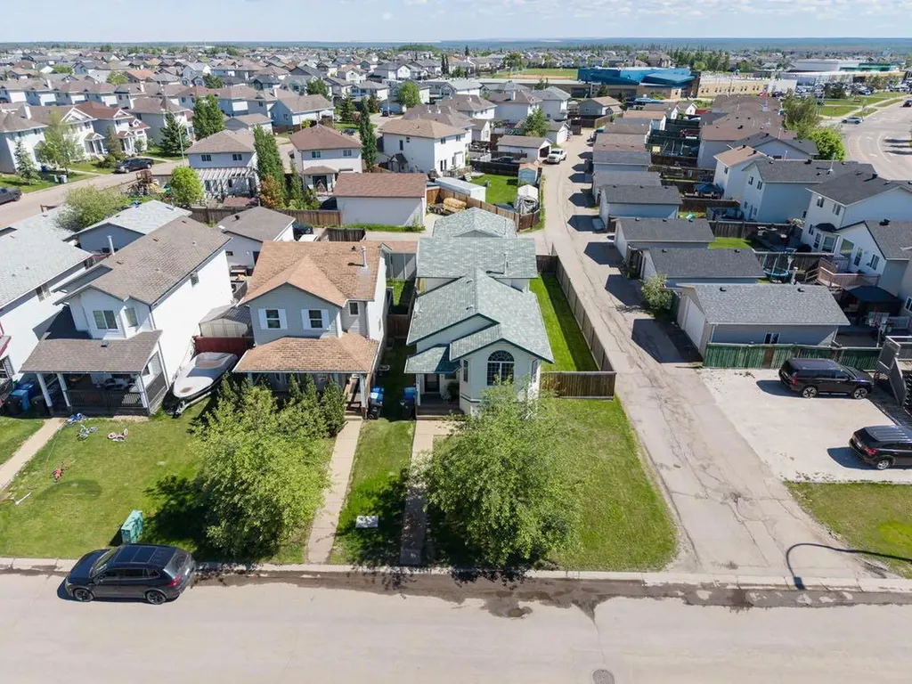 124 Archibald Close Fort Mcmurray AB T9K 2P3