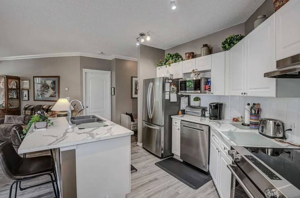 78 Prestwick Gardens SE Calgary AB T2Z3V2