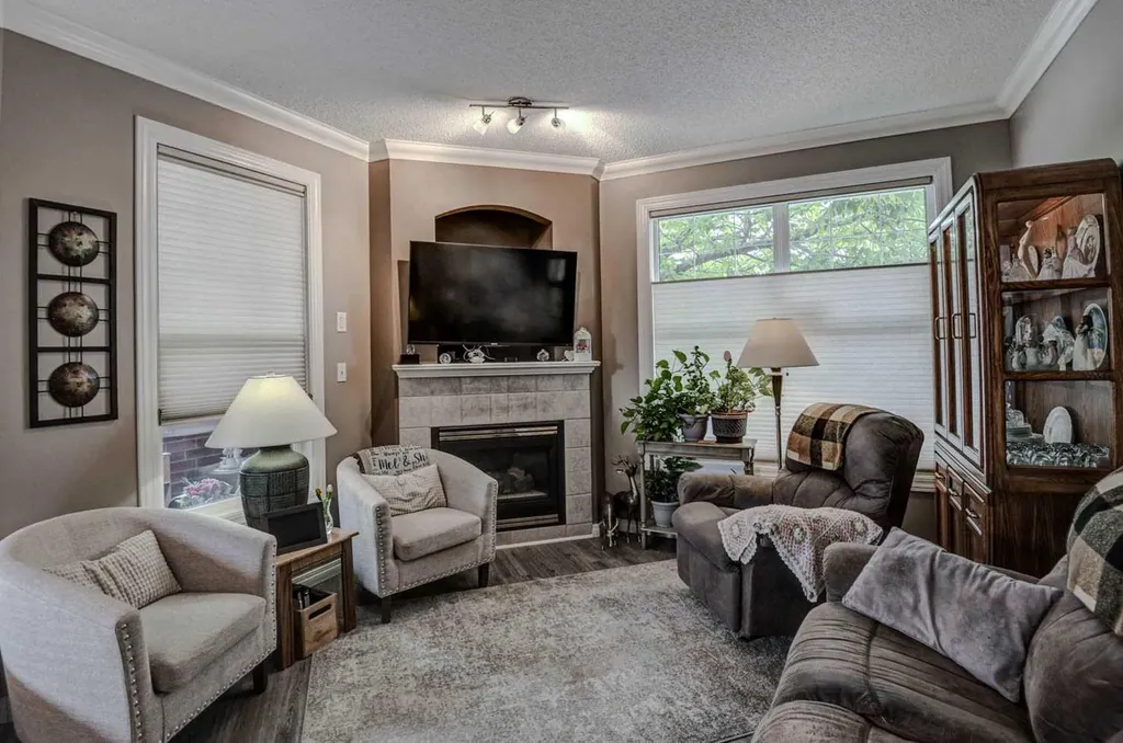 78 Prestwick Gardens SE Calgary AB T2Z3V2