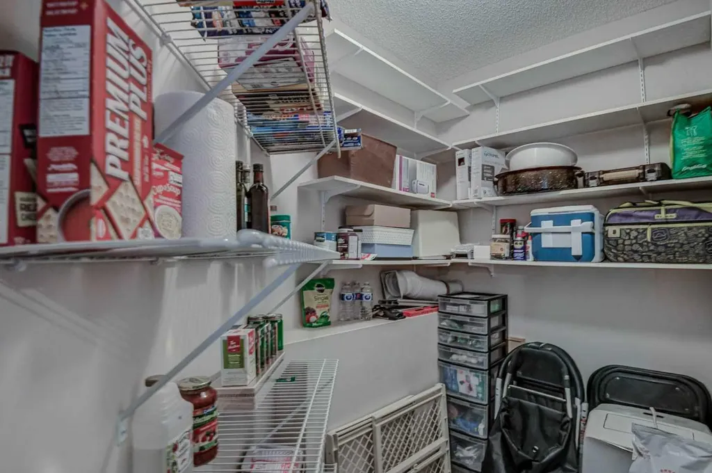 78 Prestwick Gardens SE Calgary AB T2Z3V2