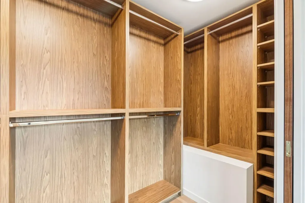 1311 Carlyle Road SW Calgary AB T2V 2T9