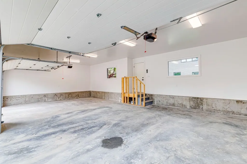1311 Carlyle Road SW Calgary AB T2V 2T9