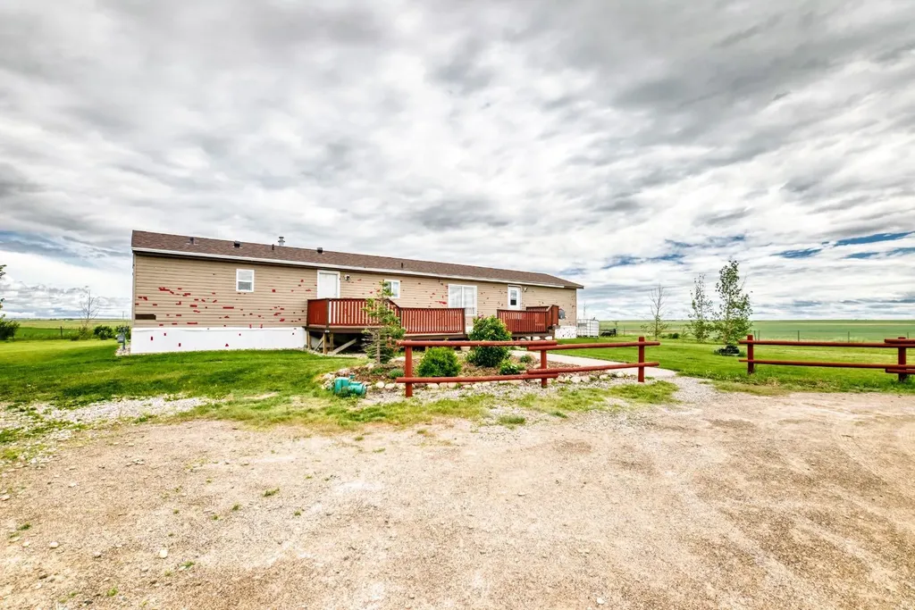 180071 Range Road 260 Rural Vulcan County AB T0L 0L0
