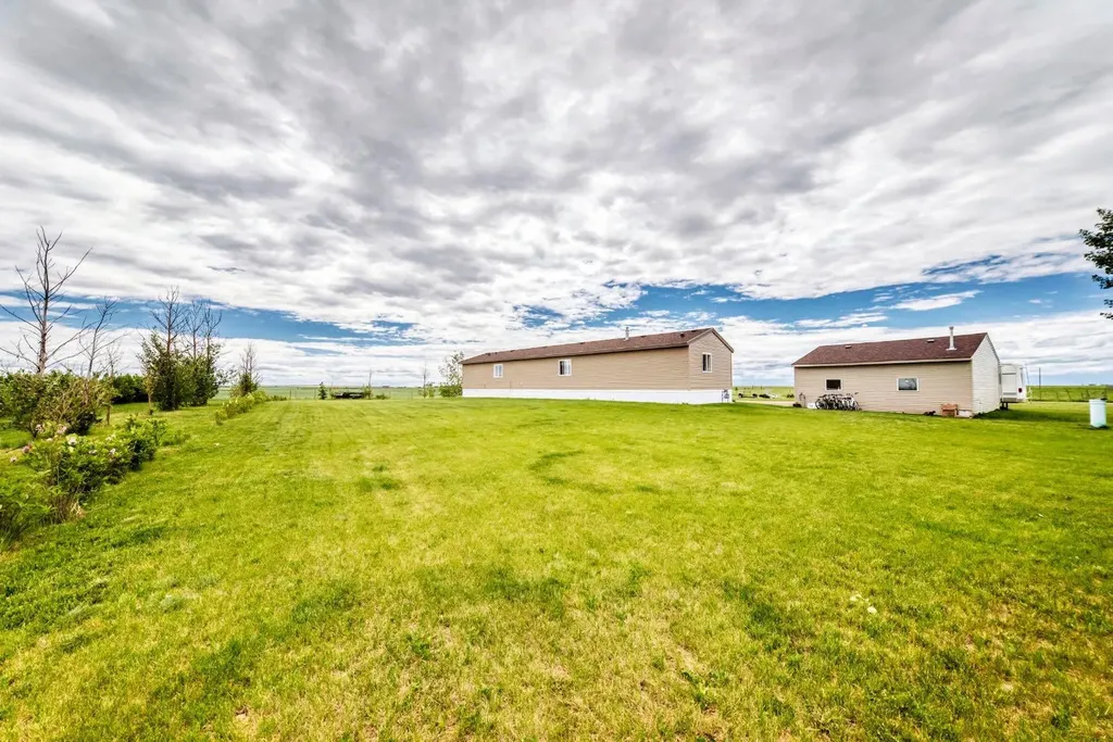 180071 Range Road 260 Rural Vulcan County AB T0L 0L0