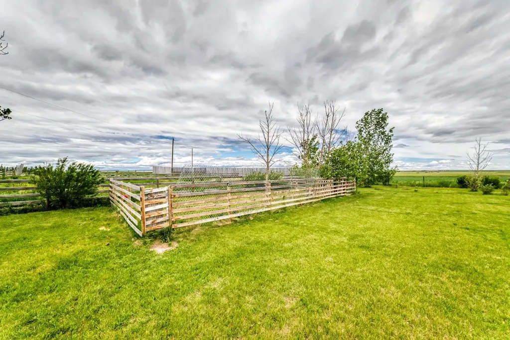180071 Range Road 260 Rural Vulcan County AB T0L 0L0
