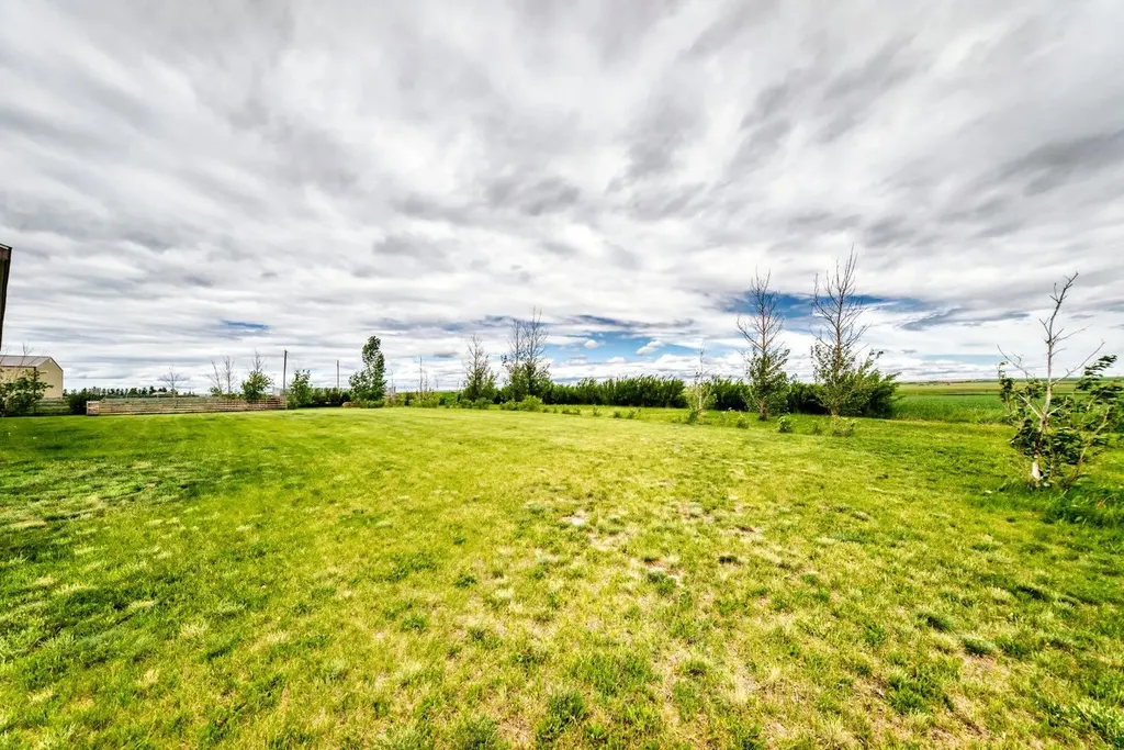 180071 Range Road 260 Rural Vulcan County AB T0L 0L0