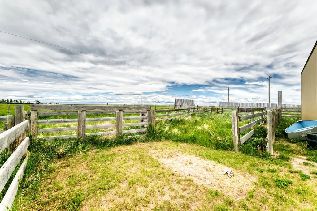 180071 Range Road 260 Rural Vulcan County AB T0L 0L0