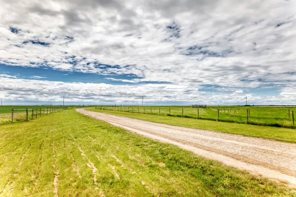 180071 Range Road 260 Rural Vulcan County AB T0L 0L0