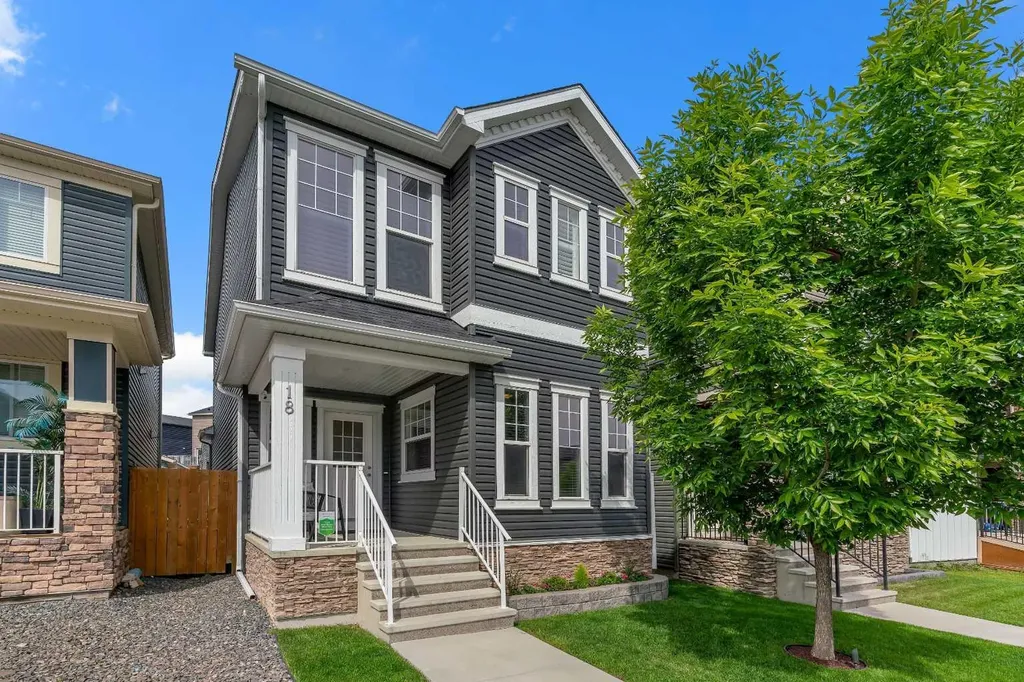 18 Evanscrest Rise NW Calgary AB T3P 0R7