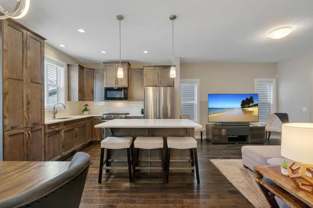 18 Evanscrest Rise NW Calgary AB T3P 0R7