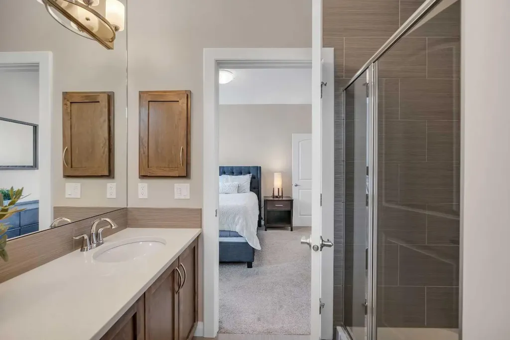 18 Evanscrest Rise NW Calgary AB T3P 0R7