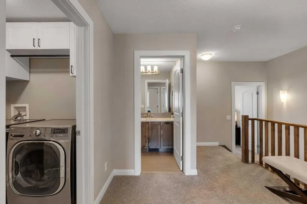 18 Evanscrest Rise NW Calgary AB T3P 0R7